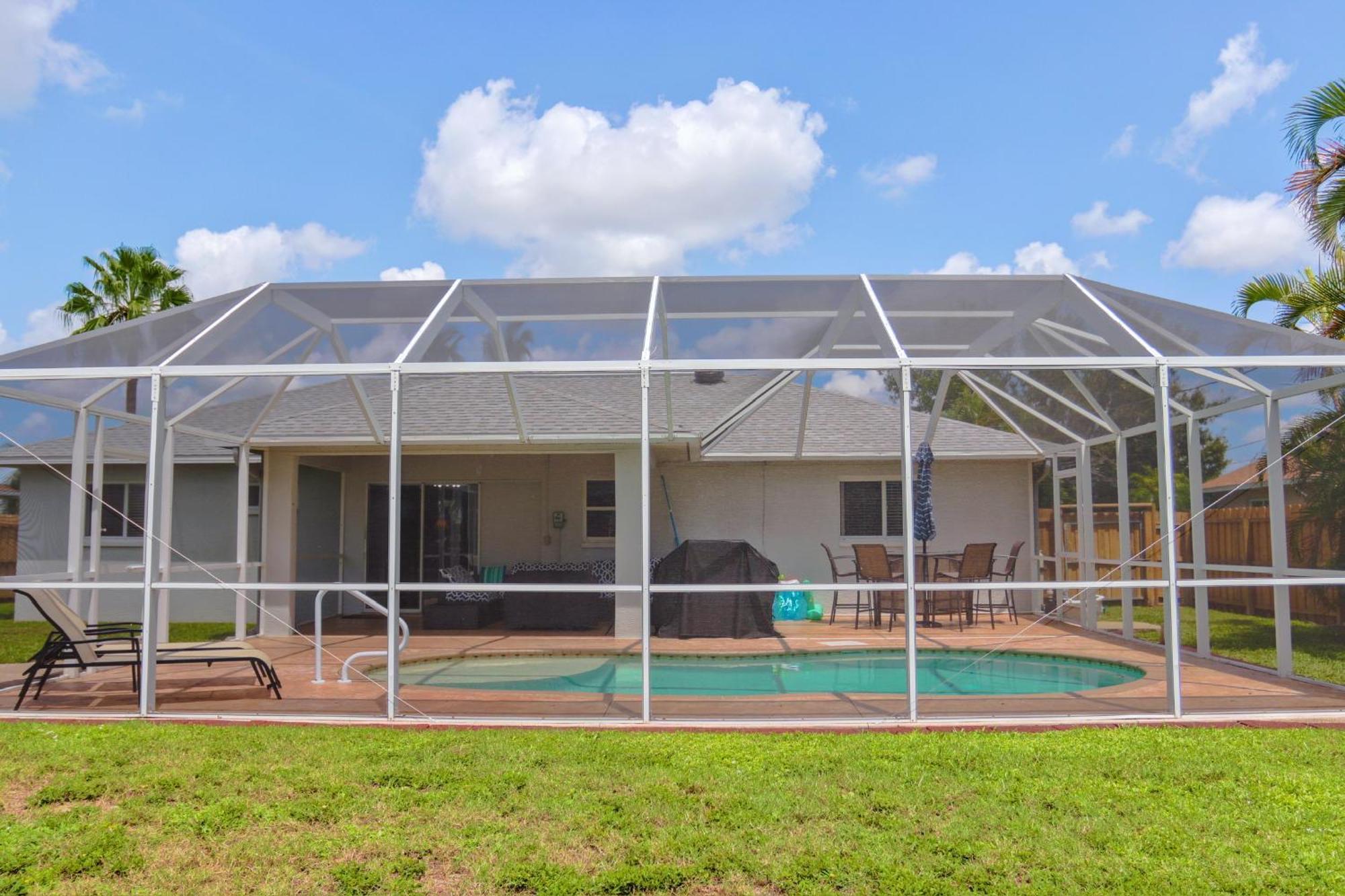 Beautiful Pool Home With Sleeping For 8 For Lovelypeople Cape Coral Dış mekan fotoğraf